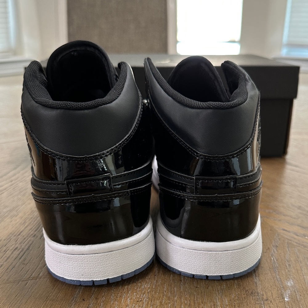 Jordan retro 1 mid space jam Black white Purple Sz 8.5 mens Sneakers - Picture 4 of 4